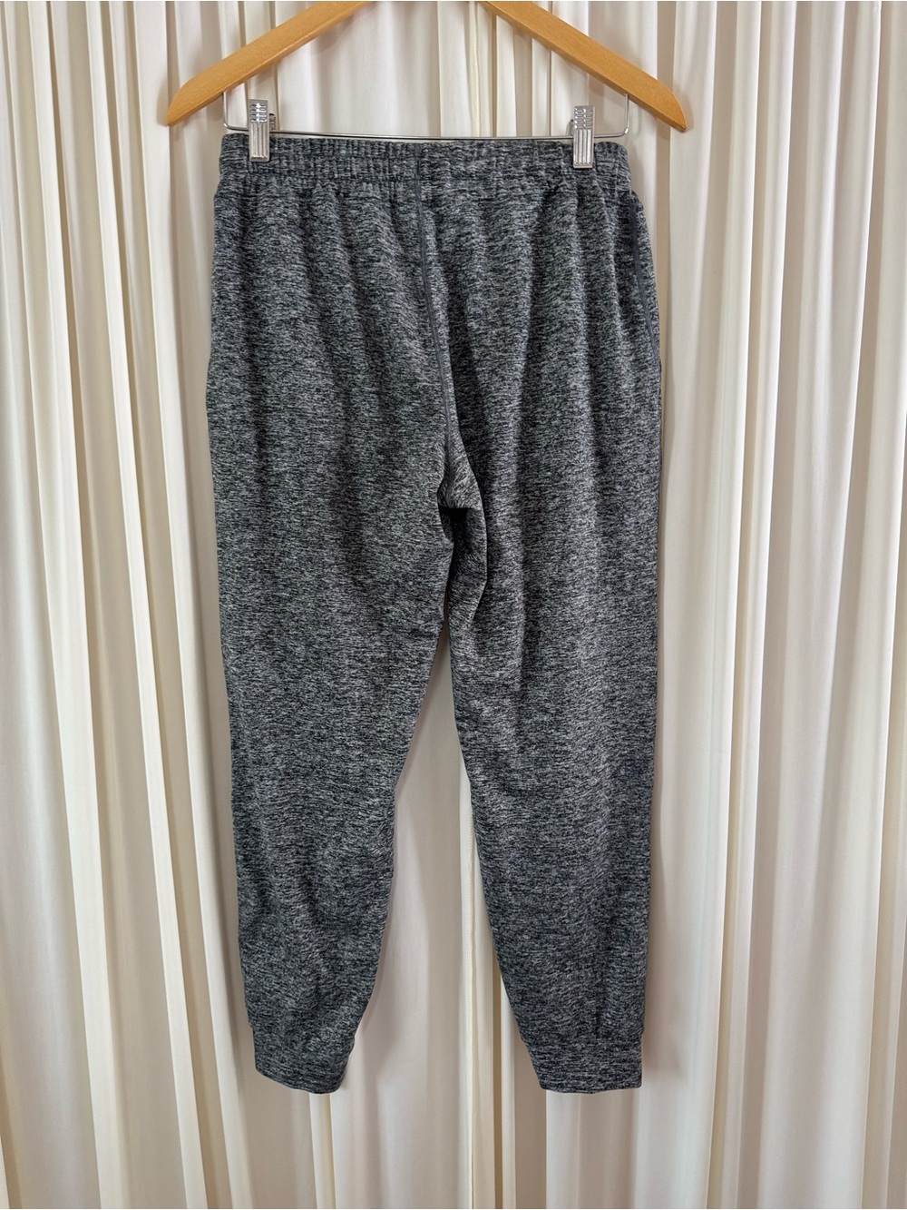 Vuori Performance Jogger DreamKnit Heather Gray Sz Small Activewear Hiking - Picture 5 of 5
